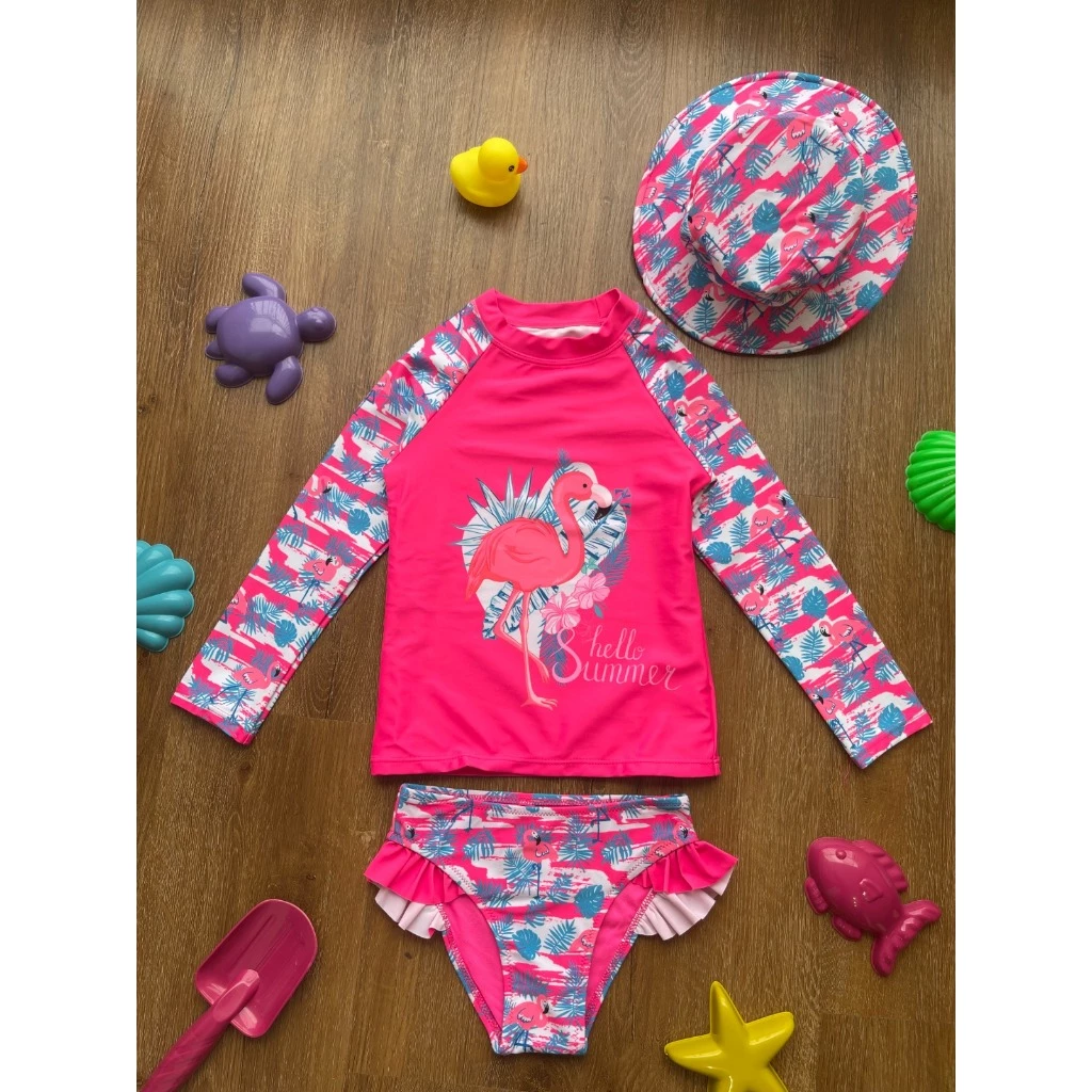 Kit Moda Praia Menina Biquíni Com Babado Camiseta Manga Longa UV Proteção Solar Flamingo Com Chapéu