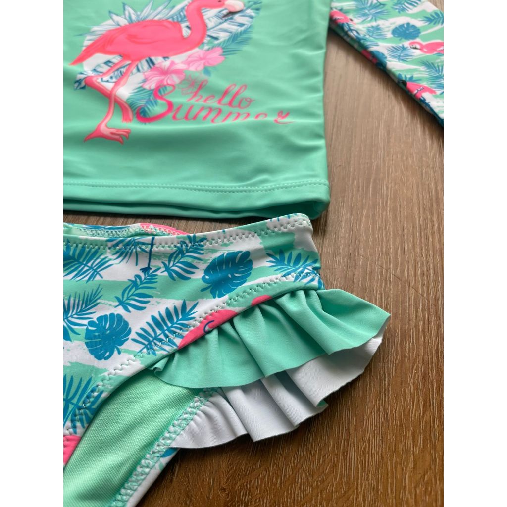 Kit Moda Praia Menina Biquíni Com Babado Camiseta Manga Longa UV Proteção Solar Flamingo Com Chapéu